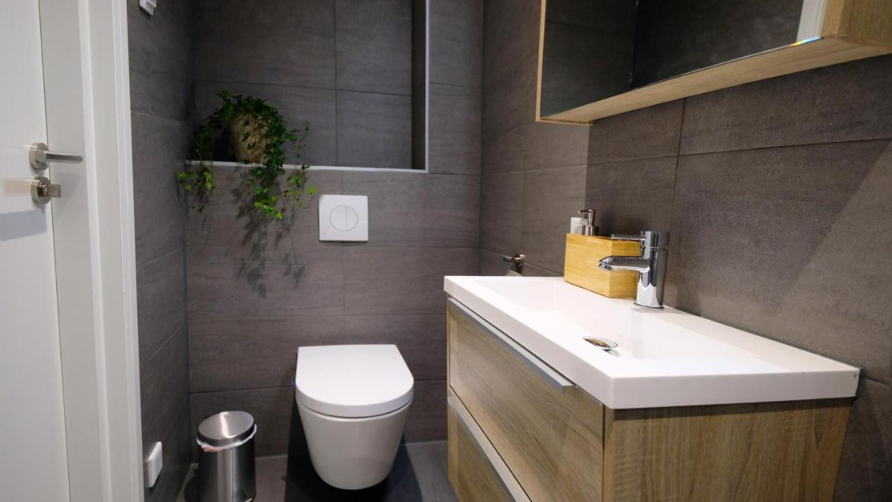 Spacious 65M2 Apartment In The Centre Of Eindhoven - R65B ภายนอก รูปภาพ
